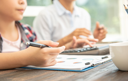 資格取得支援・研修制度